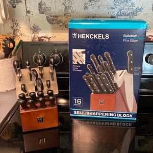 New J. A. Henckels Razor-sharp Solution 16-pc Self-sharpening Knife Bloc…